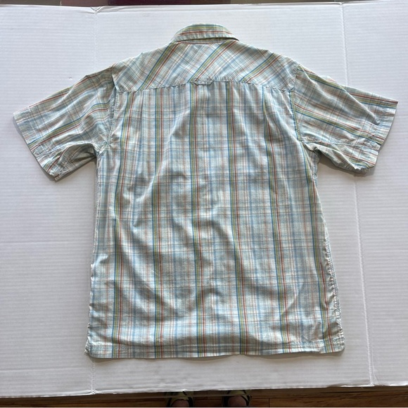 Columbia Titanium Omni Dry Short Sleeve Button Up Shirt Men Size Medium - Picture 7 of 9